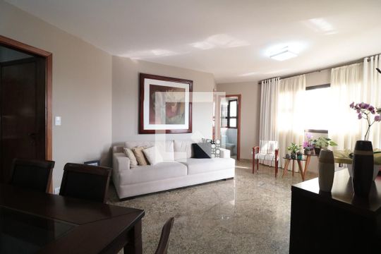 Sala de apartamento à venda com 3 quartos, 113m² em Vila Bertioga, São Paulo