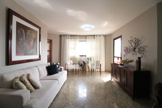 Apartamento à venda com 3 quartos, 113m² em Vila Bertioga, São Paulo
