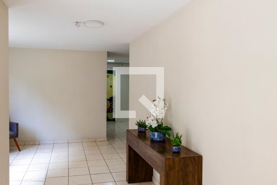 Hall de Entrada de apartamento à venda com 2 quartos, 51m² em Jardim Casablanca, São Paulo