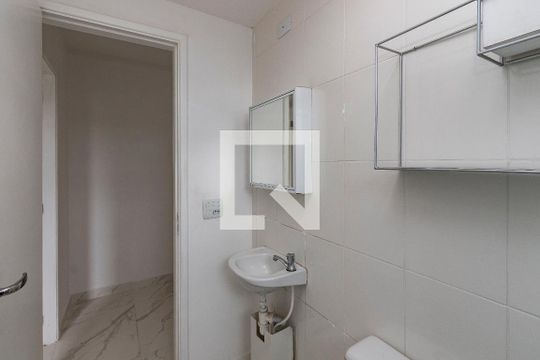Banheiro de apartamento à venda com 2 quartos, 51m² em Jardim Casablanca, São Paulo