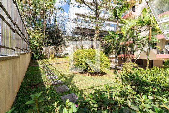 Entrada de apartamento à venda com 1 quarto, 44m² em Vila Parque Jabaquara, São Paulo