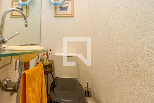 Lavabo de casa à venda com 3 quartos, 149m² em Itaim Bibi, São Paulo