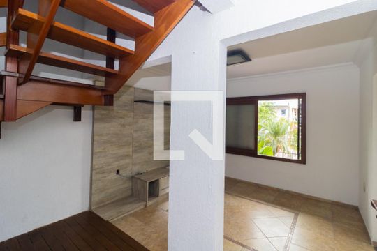 Sala de casa à venda com 5 quartos, 280m² em Estância Velha, Canoas