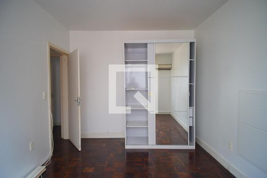 Quarto 2 de apartamento à venda com 3 quartos, 79m² em Petrópolis, Porto Alegre
