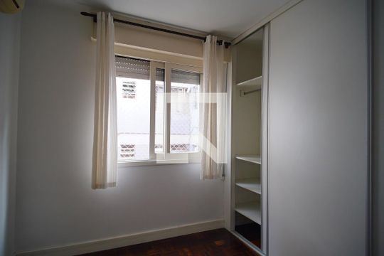 Quarto 1 de apartamento à venda com 3 quartos, 79m² em Petrópolis, Porto Alegre