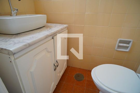 Banheiro Quarto 3 de apartamento à venda com 3 quartos, 79m² em Petrópolis, Porto Alegre