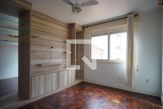 Apartamento à venda com 3 quartos, 79m² em Petrópolis, Porto Alegre