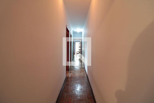 Corredor de casa à venda com 3 quartos, 200m² em Belenzinho, São Paulo