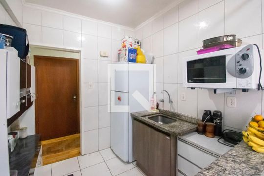Cozinha e Área de Serviço de apartamento à venda com 2 quartos, 60m² em Cidade Baixa, Porto Alegre