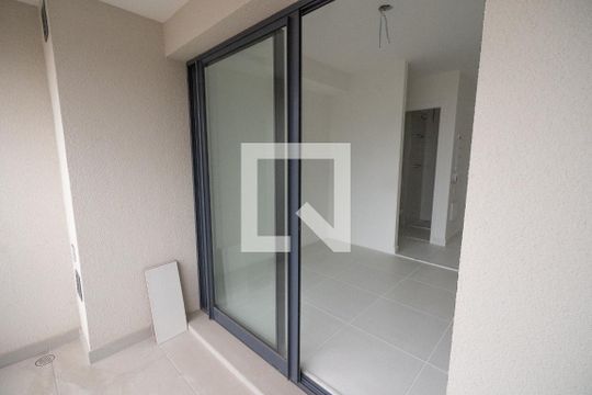 Varanda de kitnet/studio para alugar com 1 quarto, 24m² em Bela Vista, São Paulo
