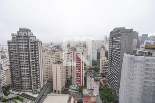Varanda de kitnet/studio para alugar com 1 quarto, 24m² em Bela Vista, São Paulo