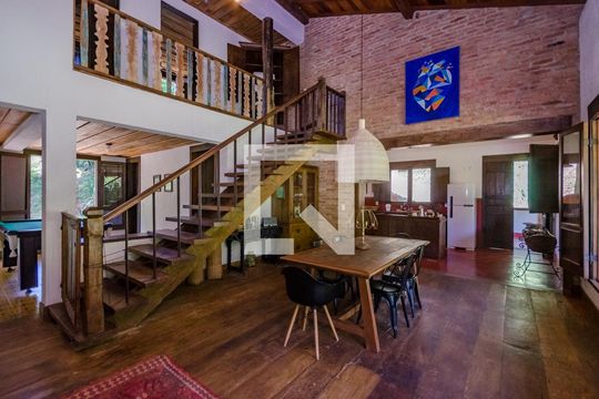 Sala de casa de condomínio à venda com 5 quartos, 400m² em Ouro Velho Mansões, Nova Lima