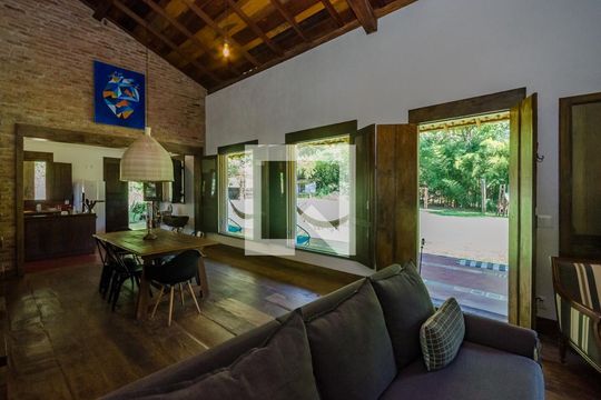 Sala de casa de condomínio à venda com 5 quartos, 400m² em Ouro Velho Mansões, Nova Lima