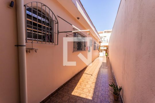 Quintal de casa à venda com 5 quartos, 283m² em Vila Guarani, Santo André