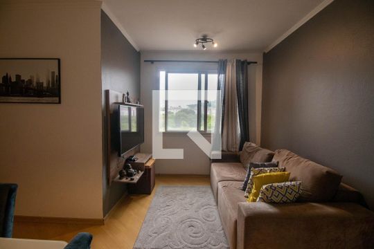 Sala de apartamento para alugar com 2 quartos, 45m² em Petrópolis, Porto Alegre