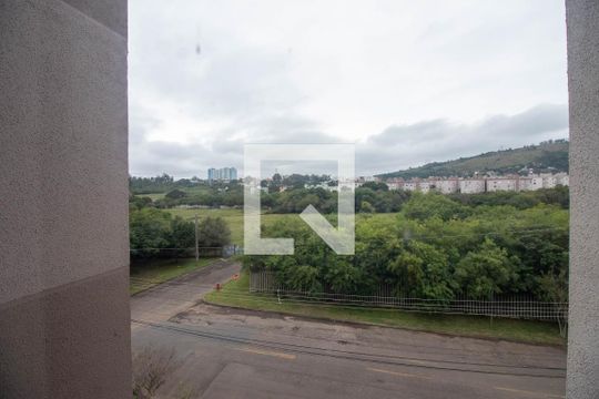 Vista de apartamento para alugar com 2 quartos, 45m² em Petrópolis, Porto Alegre
