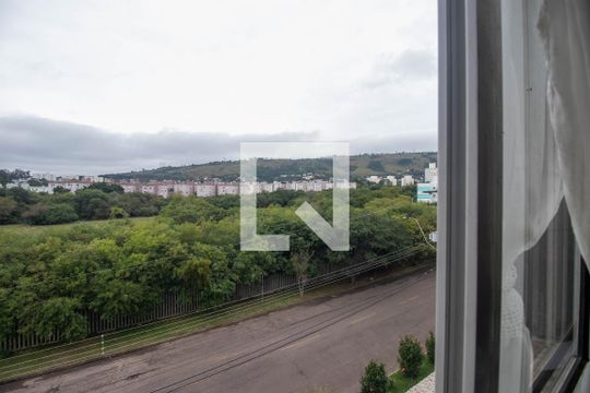 Vista de apartamento para alugar com 2 quartos, 45m² em Petrópolis, Porto Alegre