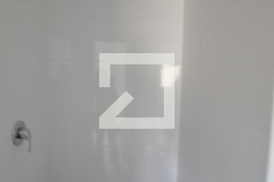 Banheiro da Suíte de apartamento à venda com 1 quarto, 31m² em Centro Histórico, Porto Alegre