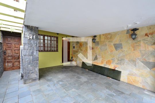 Garagem de casa à venda com 2 quartos, 145m² em Planalto Paulista, São Paulo