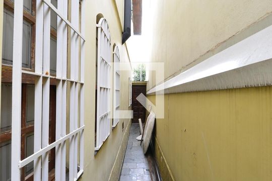 Quintal de casa à venda com 2 quartos, 145m² em Planalto Paulista, São Paulo