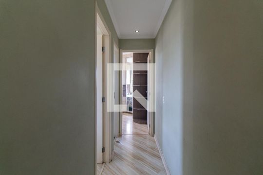 Corredor de apartamento para alugar com 2 quartos, 50m² em Vila Ema, São Paulo