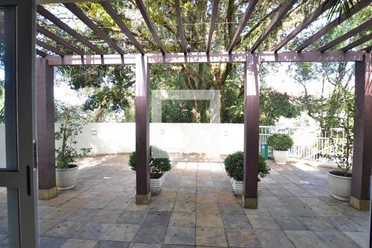Área comum de casa de condomínio para alugar com 3 quartos, 245m² em Pedra Redonda, Porto Alegre