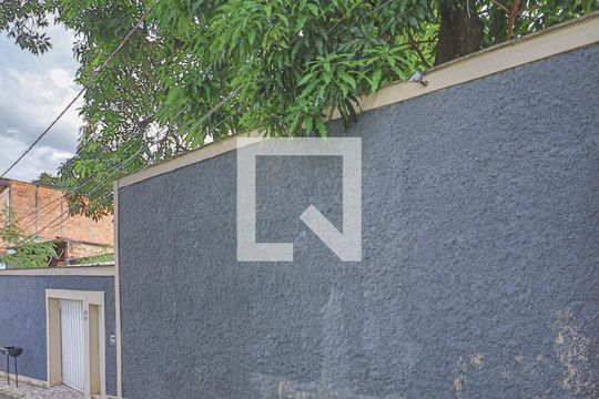 Fachada de casa à venda com 4 quartos, 354m² em Horto Florestal, Belo Horizonte