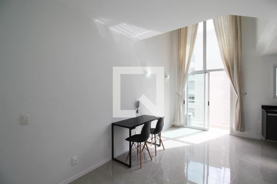 Sala de apartamento à venda com 1 quarto, 45m² em Vila Olímpia, São Paulo