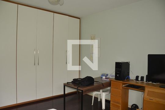 Casa de Condomínio à venda com 4 quartos, 553m² em Badu, Niterói