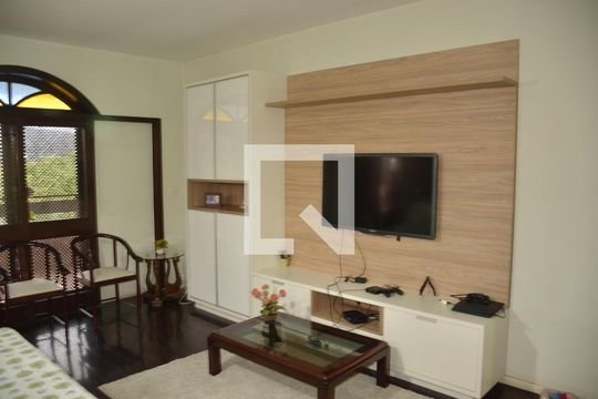Casa de Condomínio à venda com 4 quartos, 553m² em Badu, Niterói