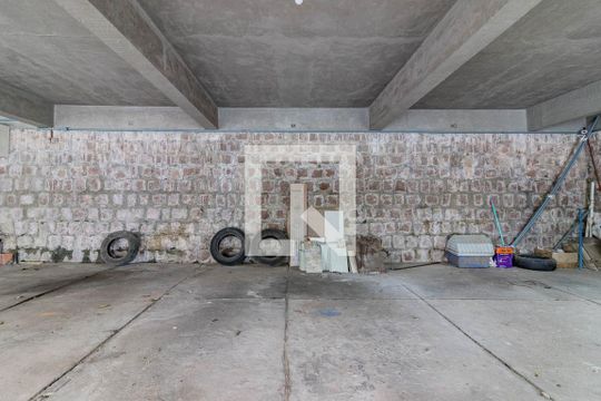 Área comum de casa de condomínio à venda com 3 quartos, 220m² em Santo Antônio, Porto Alegre