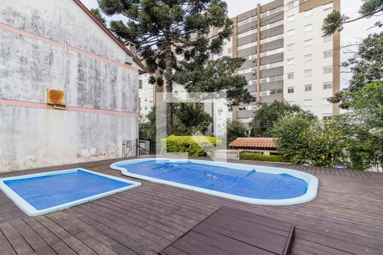Área comum de casa de condomínio à venda com 3 quartos, 220m² em Santo Antônio, Porto Alegre