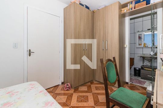 Quarto de casa de condomínio à venda com 3 quartos, 220m² em Santo Antônio, Porto Alegre