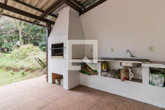 Área comum de casa de condomínio à venda com 3 quartos, 220m² em Santo Antônio, Porto Alegre