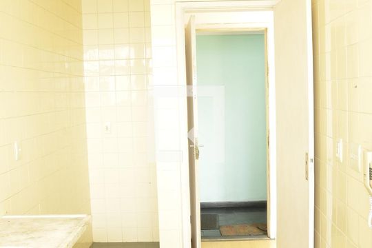 Cozinha de apartamento à venda com 1 quarto, 50m² em Centro, Niterói