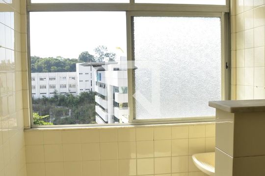 Cozinha de apartamento à venda com 1 quarto, 50m² em Centro, Niterói