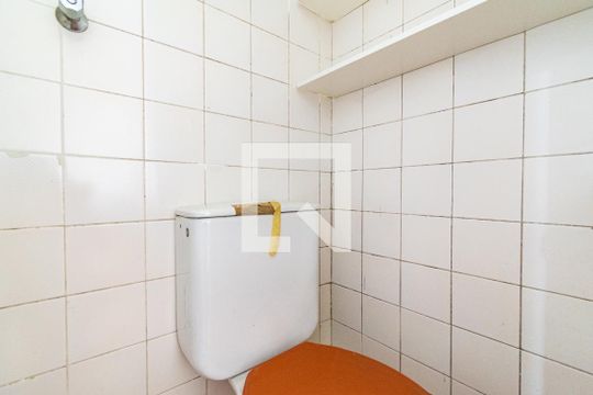 Banheiro de Serviço de apartamento à venda com 2 quartos, 54m² em Parque Jabaquara, São Paulo