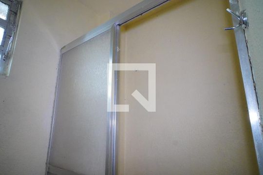 Banheiro  de apartamento para alugar com 1 quarto, 55m² em Sarandi, Porto Alegre