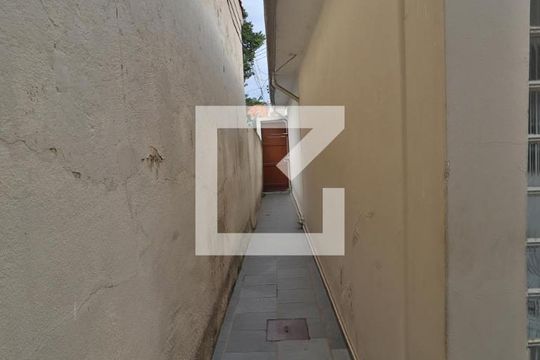 Corredor de casa para alugar com 1 quarto, 75m² em Vila Madalena, São Paulo