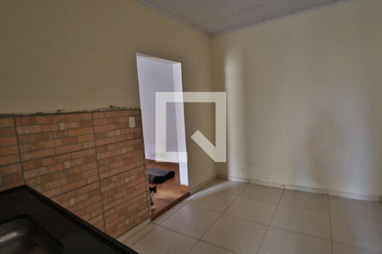 Cozinha de casa para alugar com 1 quarto, 75m² em Vila Madalena, São Paulo
