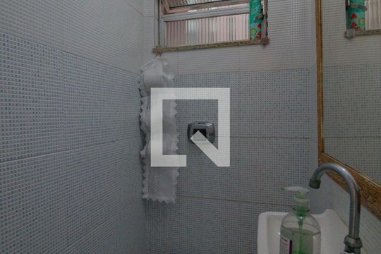 Lavabo  de casa de condomínio à venda com 4 quartos, 268m² em Tanque, Rio de Janeiro