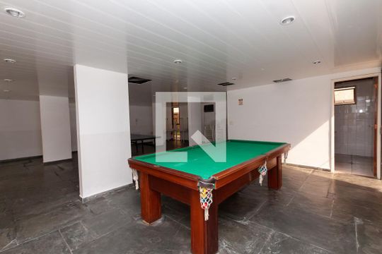 Área Comum - Jogos de apartamento para alugar com 4 quartos, 120m² em Enseada, Guarujá