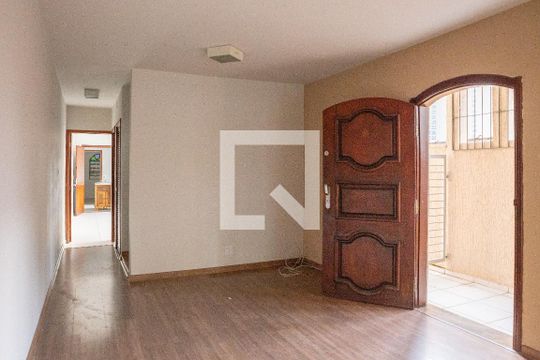 Sala de casa à venda com 3 quartos, 500m² em Siciliano, São Paulo