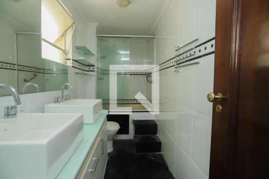Banheiro da Suite de apartamento à venda com 3 quartos, 105m² em Perdizes, São Paulo