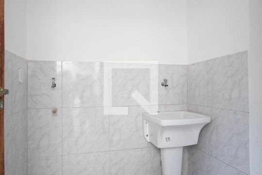 Área de Serviço de casa para alugar com 1 quarto, 40m² em Mutinga, Osasco