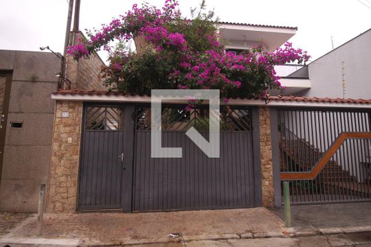 Fachada de casa à venda com 3 quartos, 217m² em Vila Guilherme, São Paulo