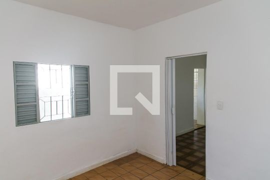 Quarto de casa para alugar com 1 quarto, 40m² em Vila Isolina Mazzei, São Paulo
