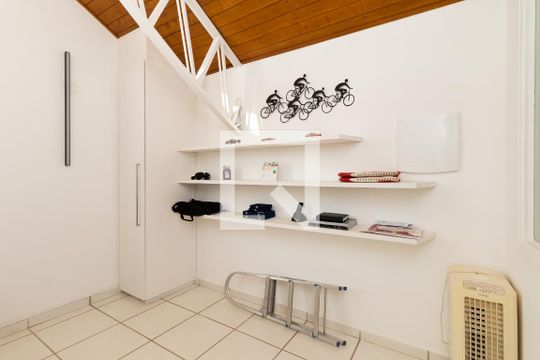 Escritório de casa de condomínio à venda com 3 quartos, 400m² em Portal do Paraíso I, Jundiaí