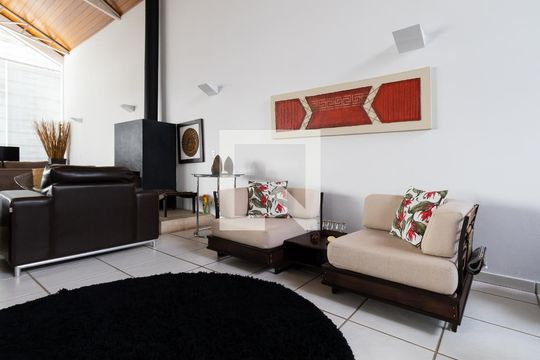 Sala de casa de condomínio à venda com 3 quartos, 400m² em Portal do Paraíso I, Jundiaí
