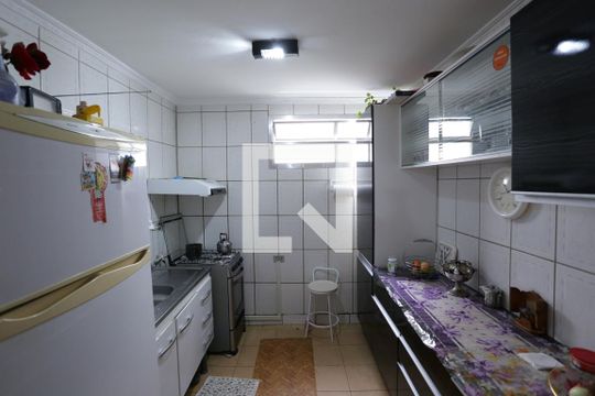 Cozinha de apartamento à venda com 2 quartos, 49m² em Conjunto Habitacional Padre Manoel de Paiva, São Paulo